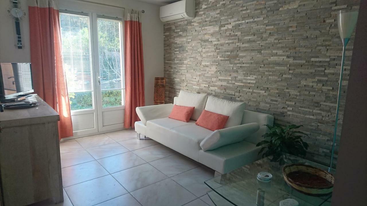 Joli Villa Marcel Classee 3 Etoiles Calenzana Exteriör bild